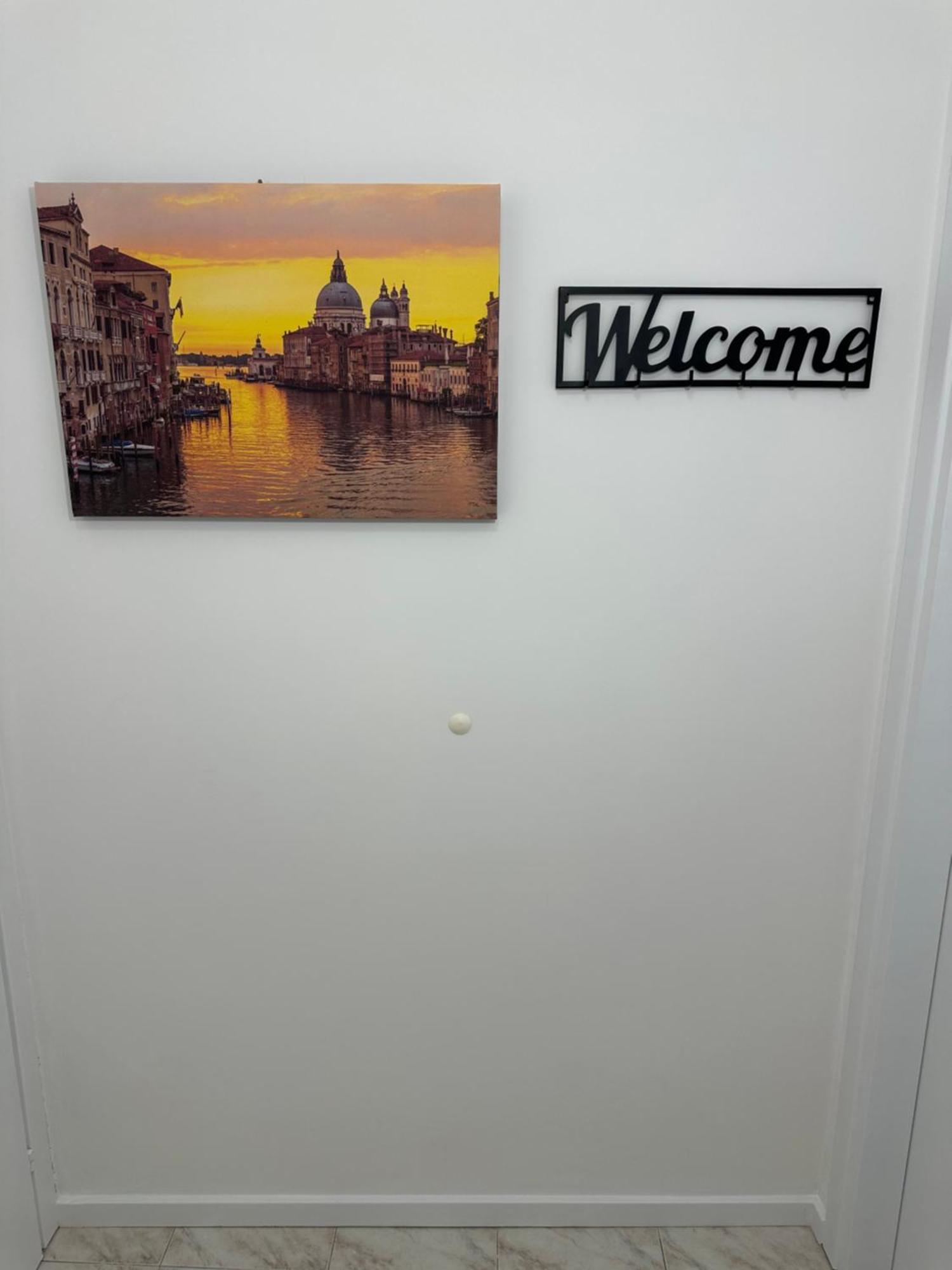 Lena Your Venice Gateway In